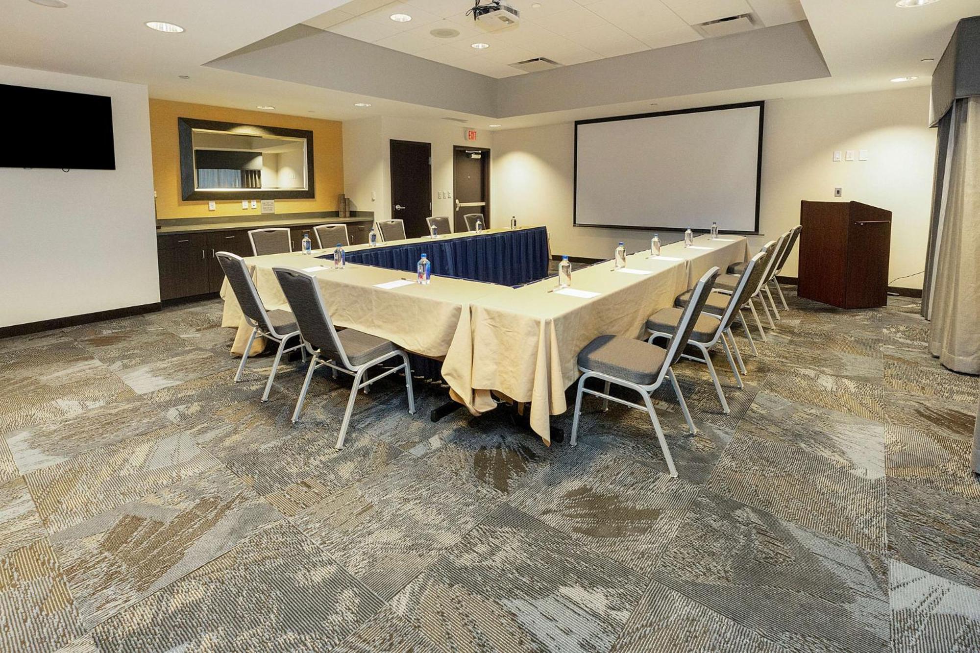 Hampton Inn & Suites Morgantown / University Town Centre Exteriör bild